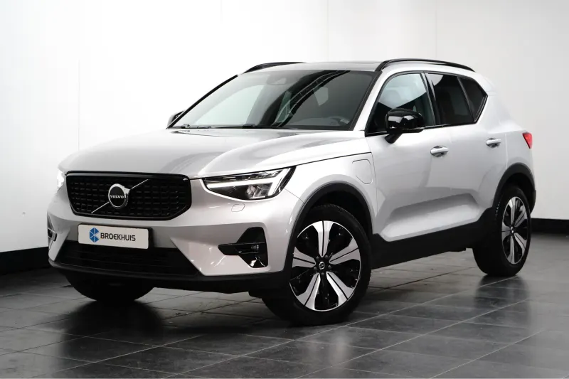 Volvo XC40 (2022)