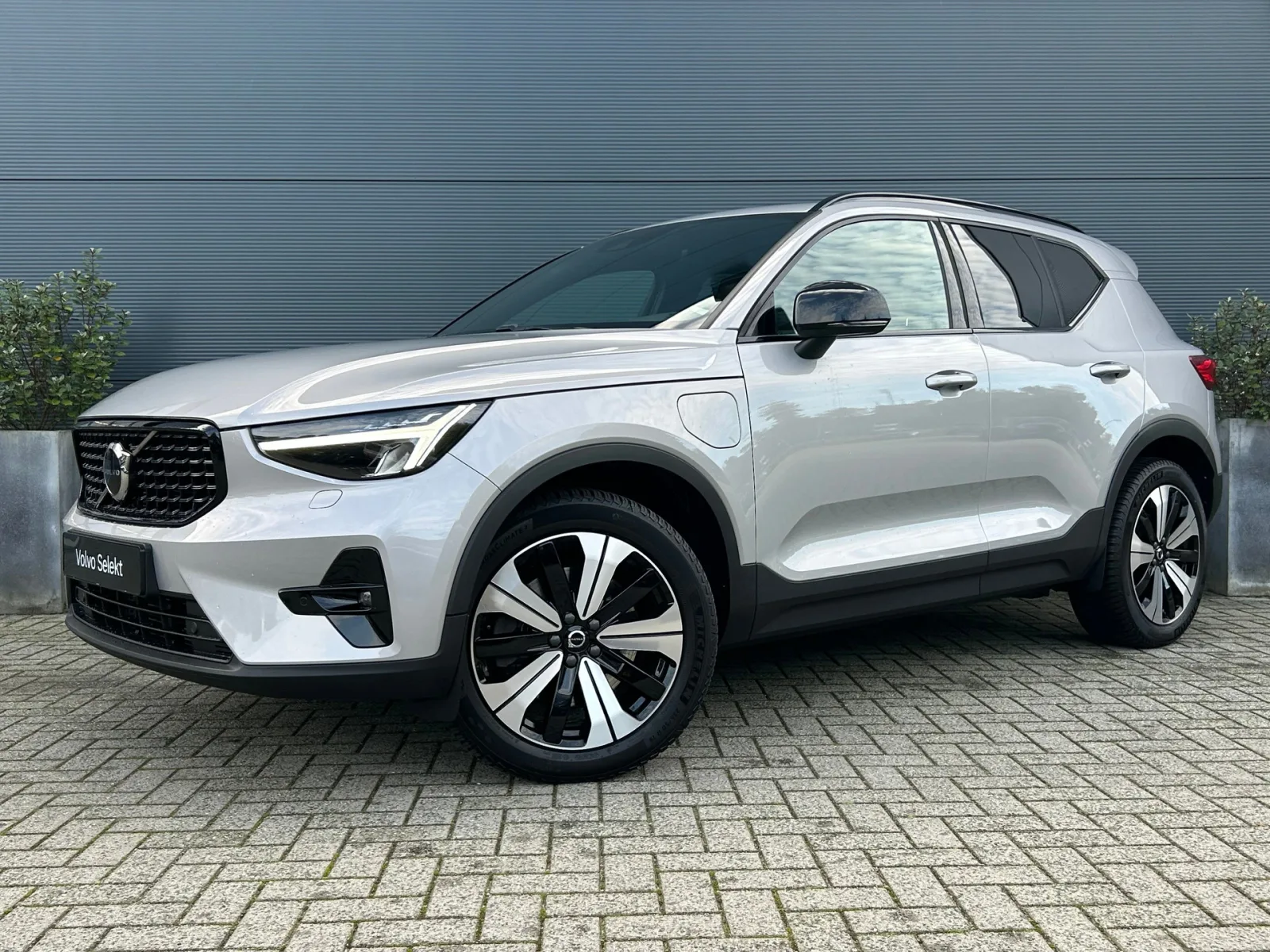 Volvo XC40 (2022) — foto 1