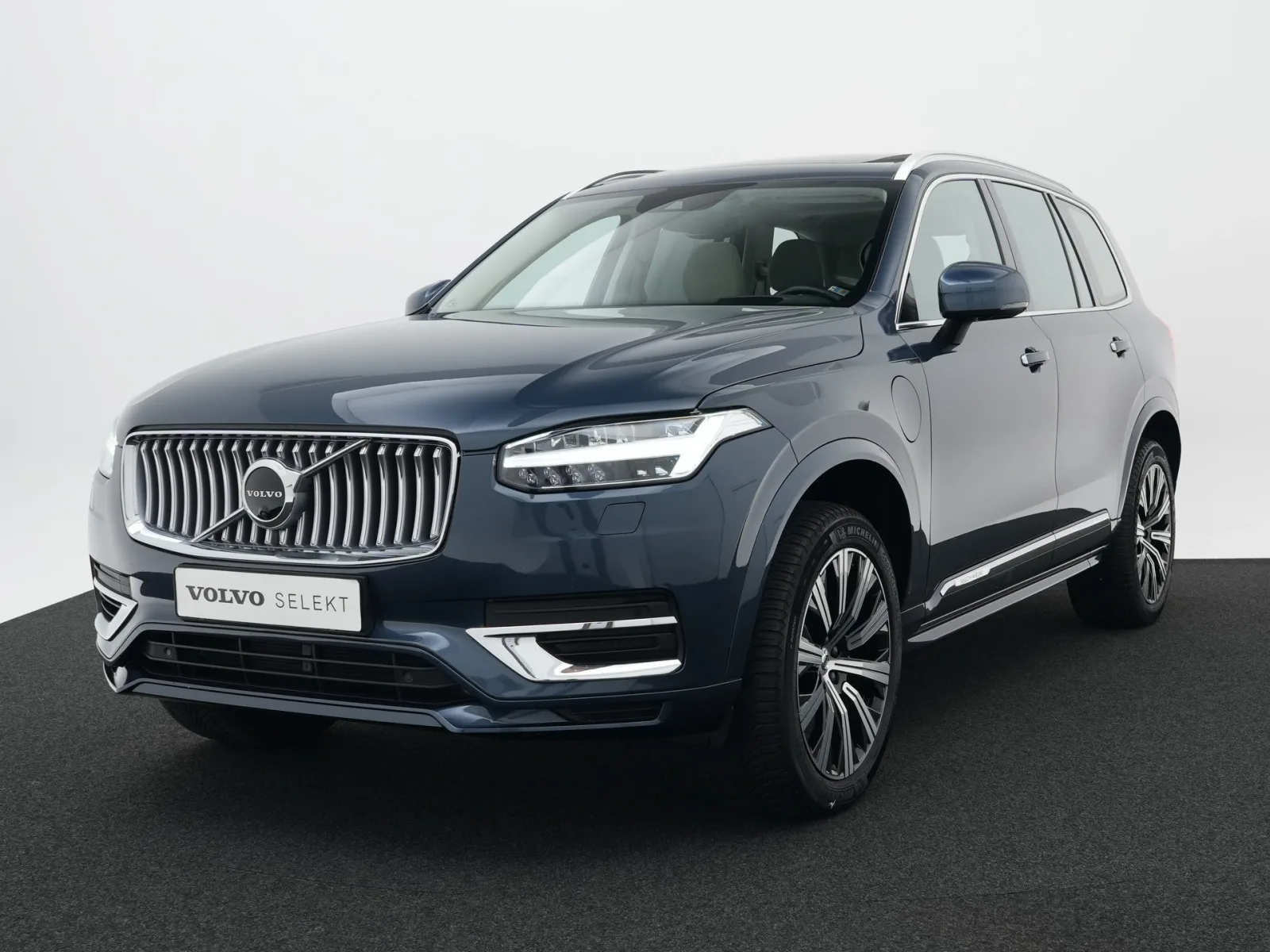 Volvo XC90 (2022) — foto 1