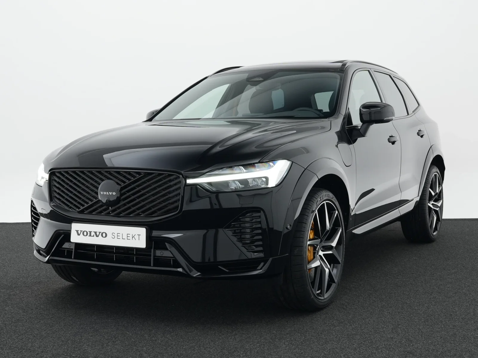 Volvo XC60 (2026) — foto 1