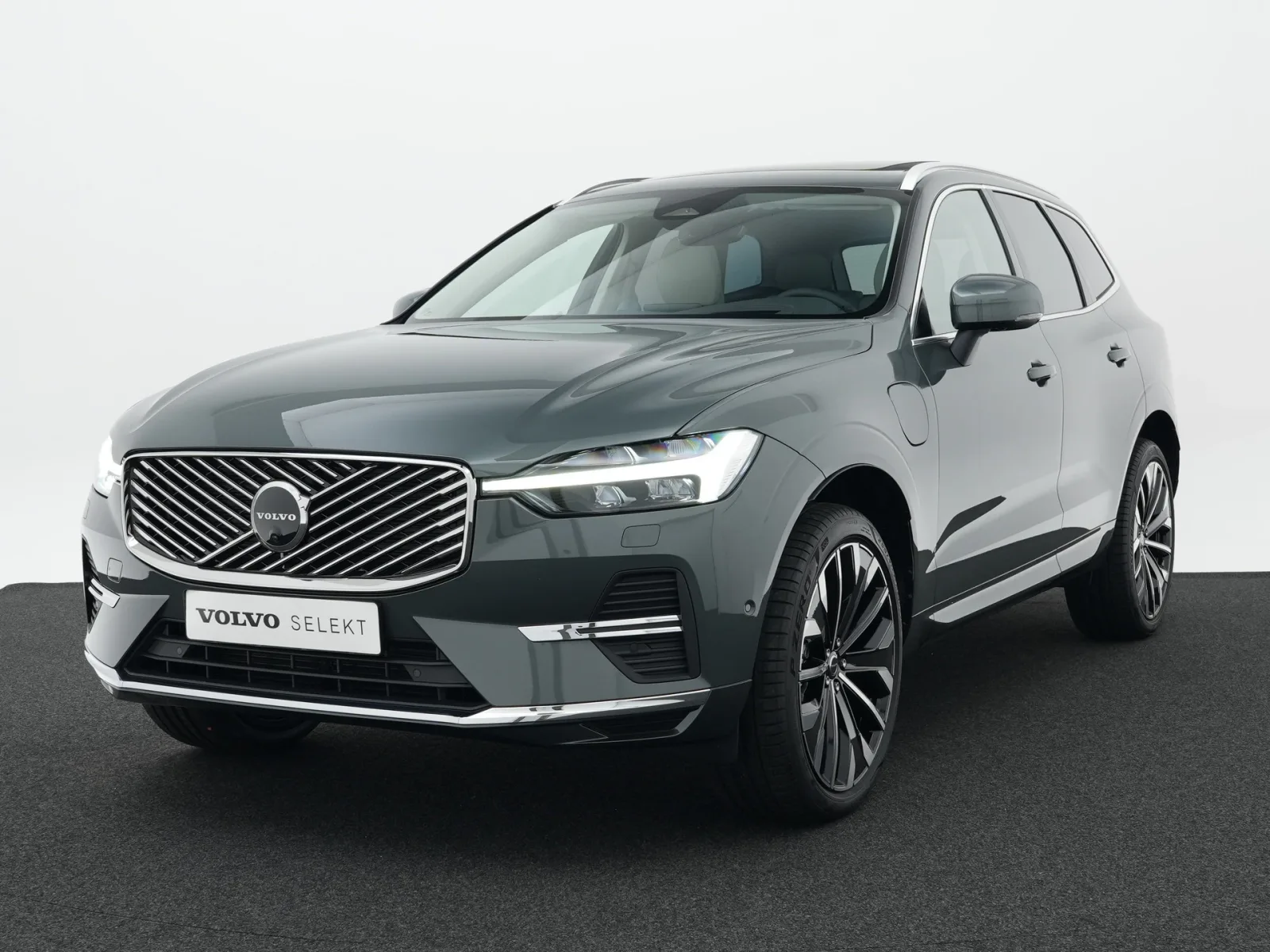 Volvo XC60 (2026) — foto 1