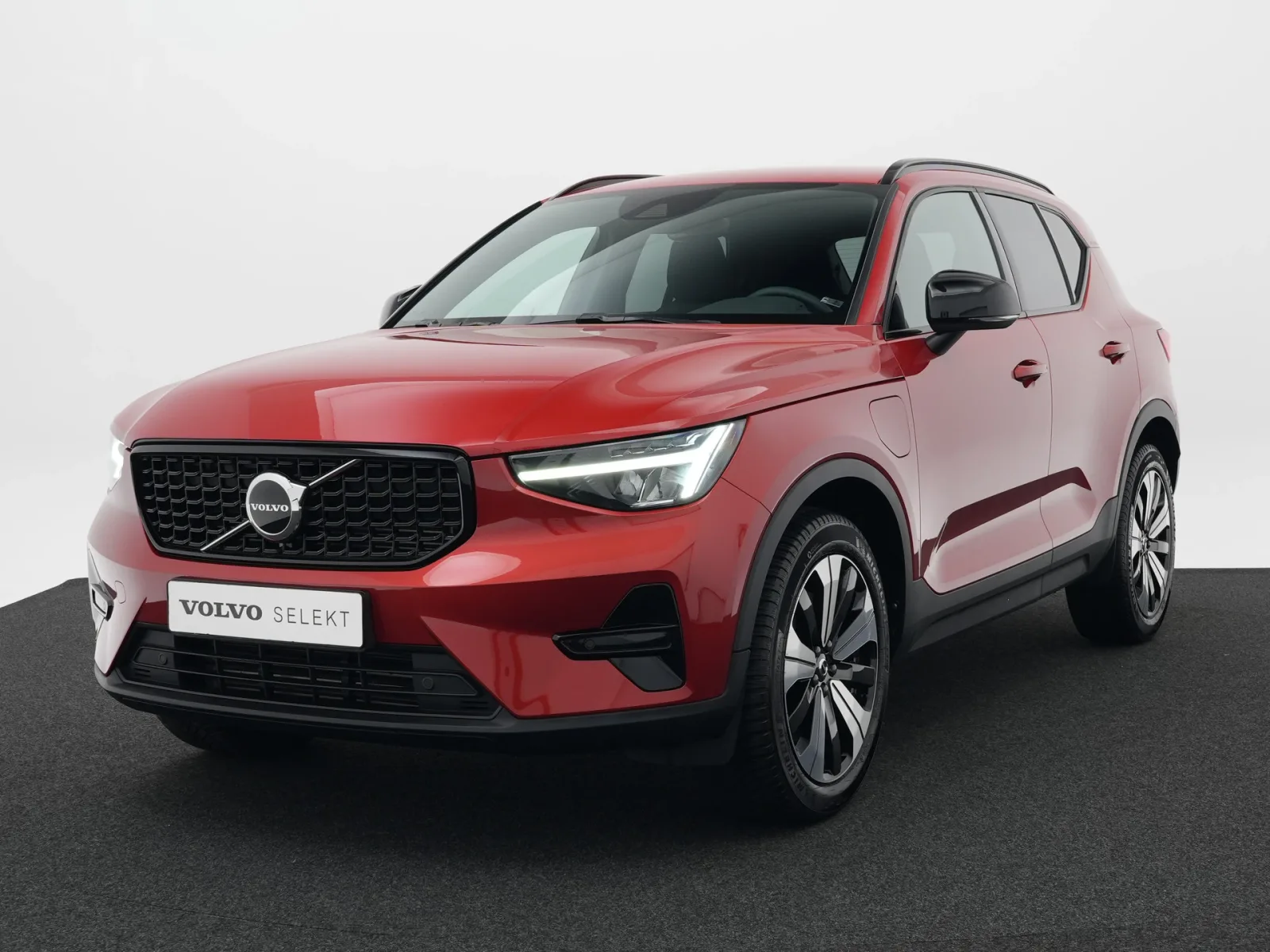 Volvo XC40 (2022) — foto 1