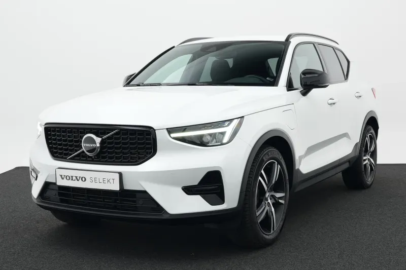 Volvo XC40 (2022)
