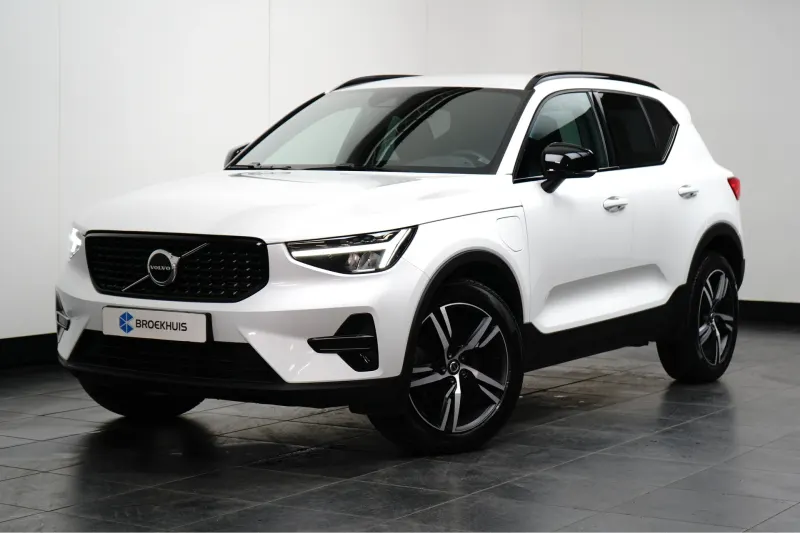 Volvo XC40 (2022)