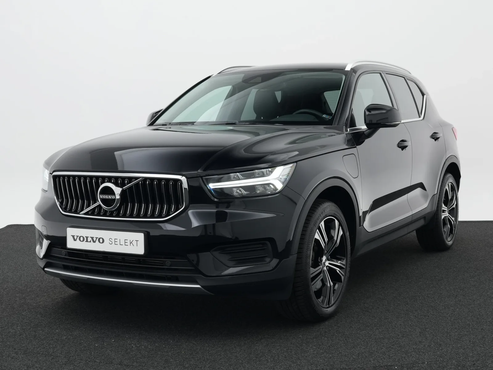 Volvo XC40 (2022) — foto 1