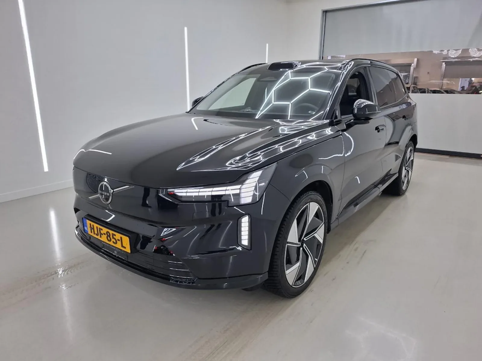 Volvo EX90 (2025) — foto 1