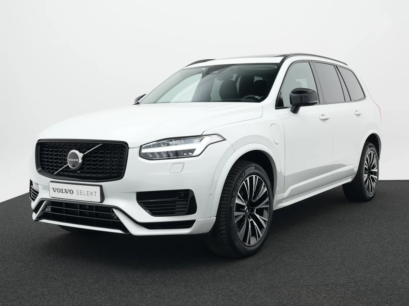 Volvo XC90 (2022) — foto 1