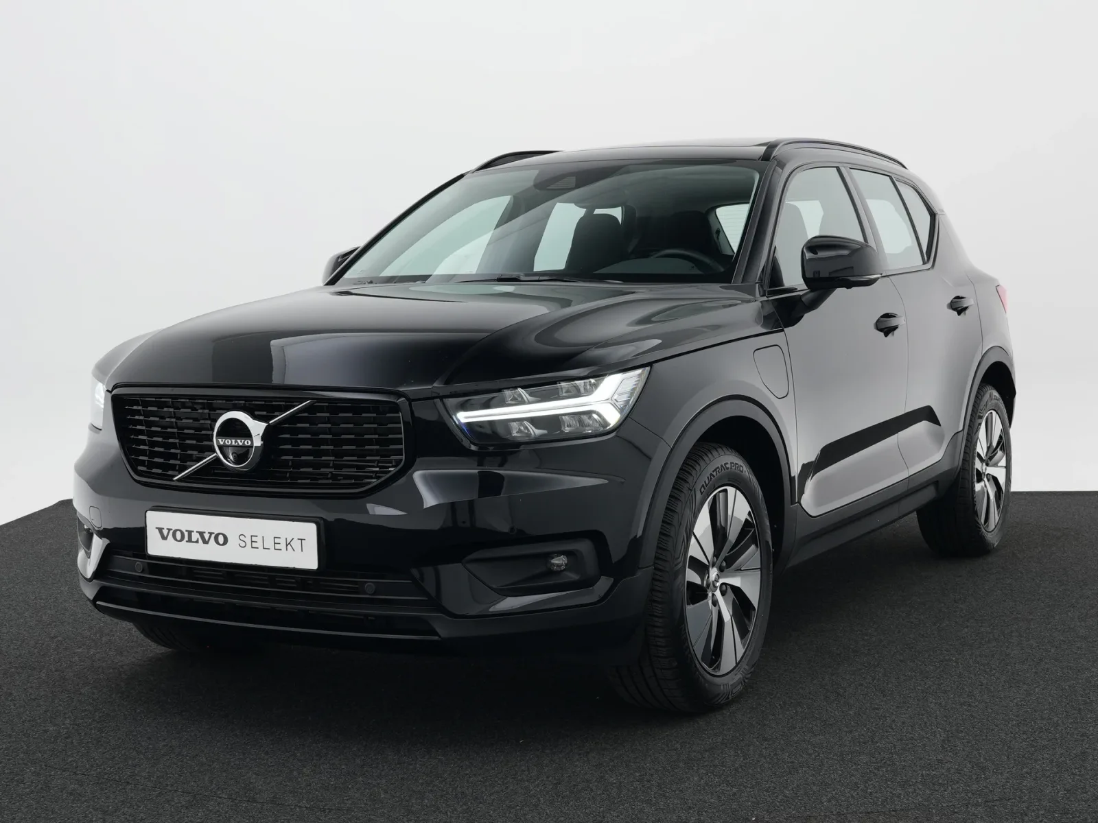 Volvo XC40 (2020) — foto 1