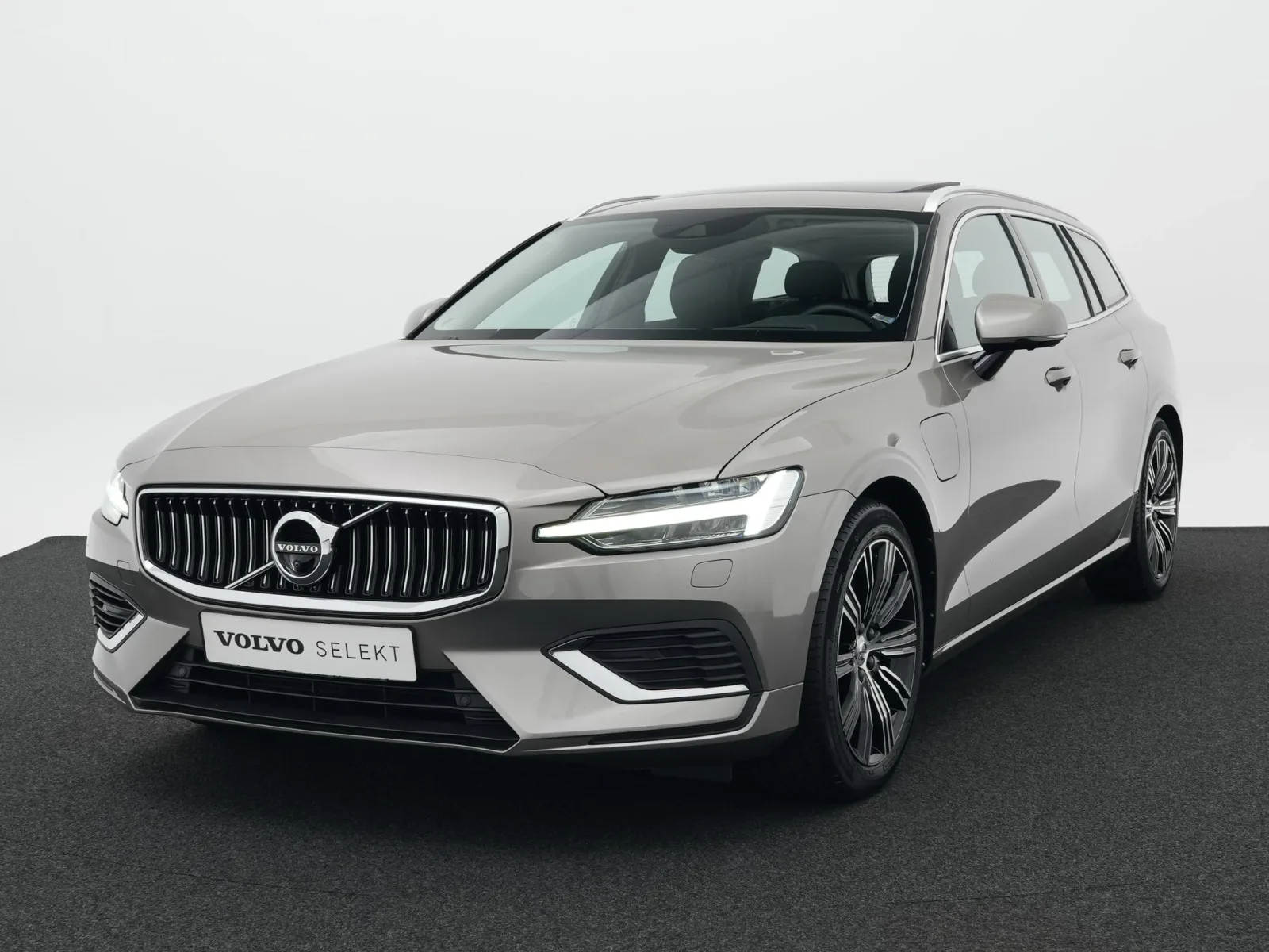 Volvo V60 (2019) — foto 1