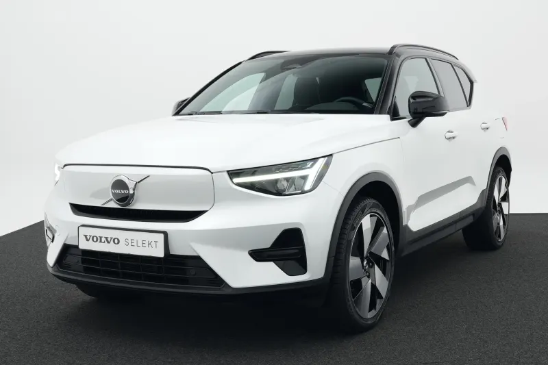 Volvo XC40 (2023)