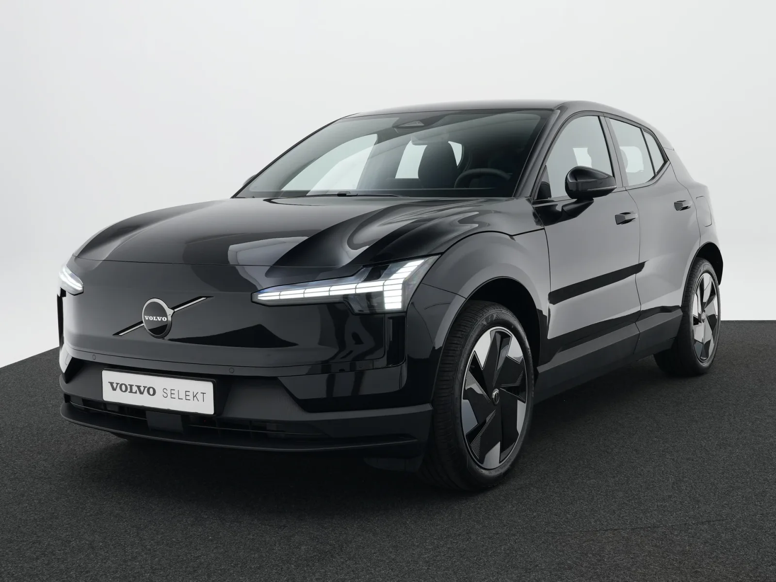 Volvo EX30 (2026) — foto 1