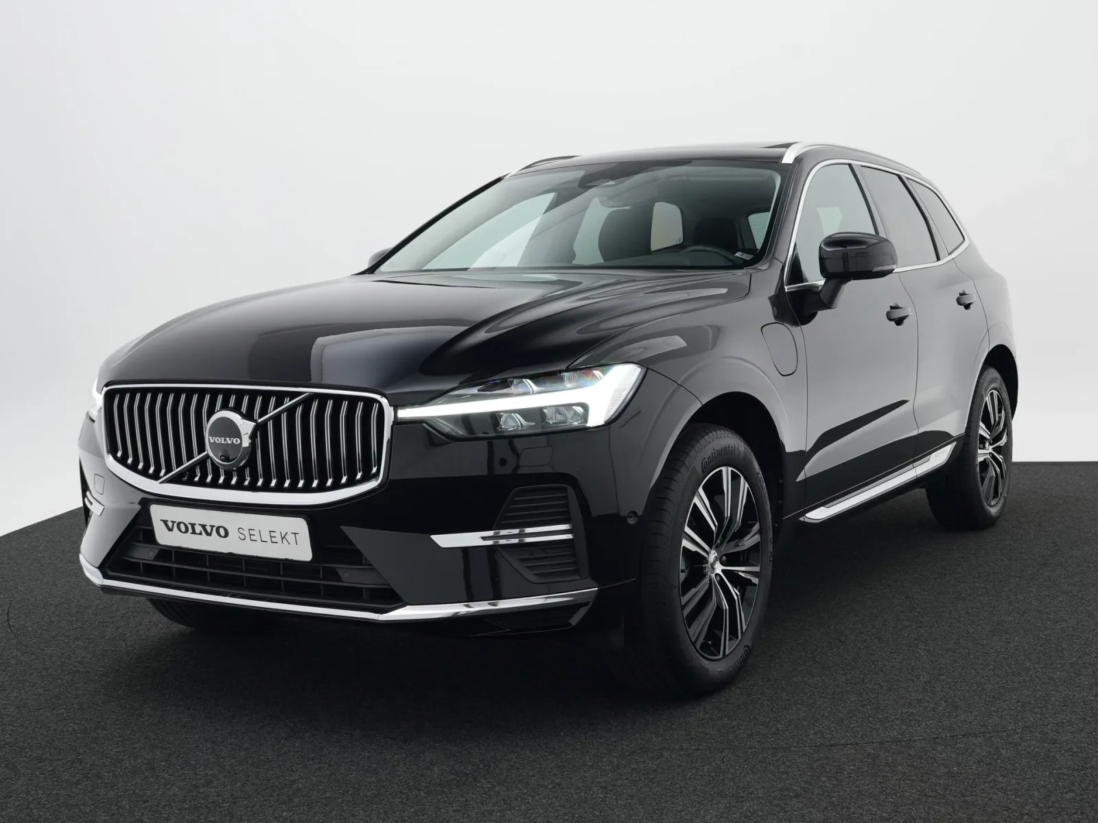Volvo XC60 (2021) — foto 1