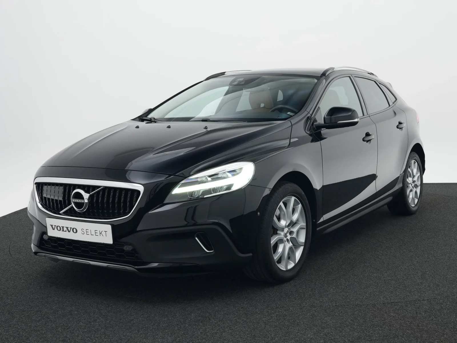 Volvo V40 (2019) — foto 1