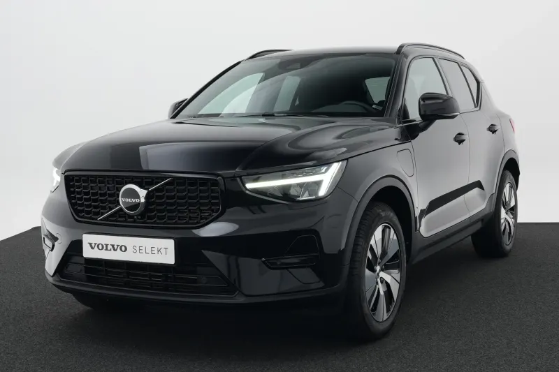 Volvo XC40 (2023)