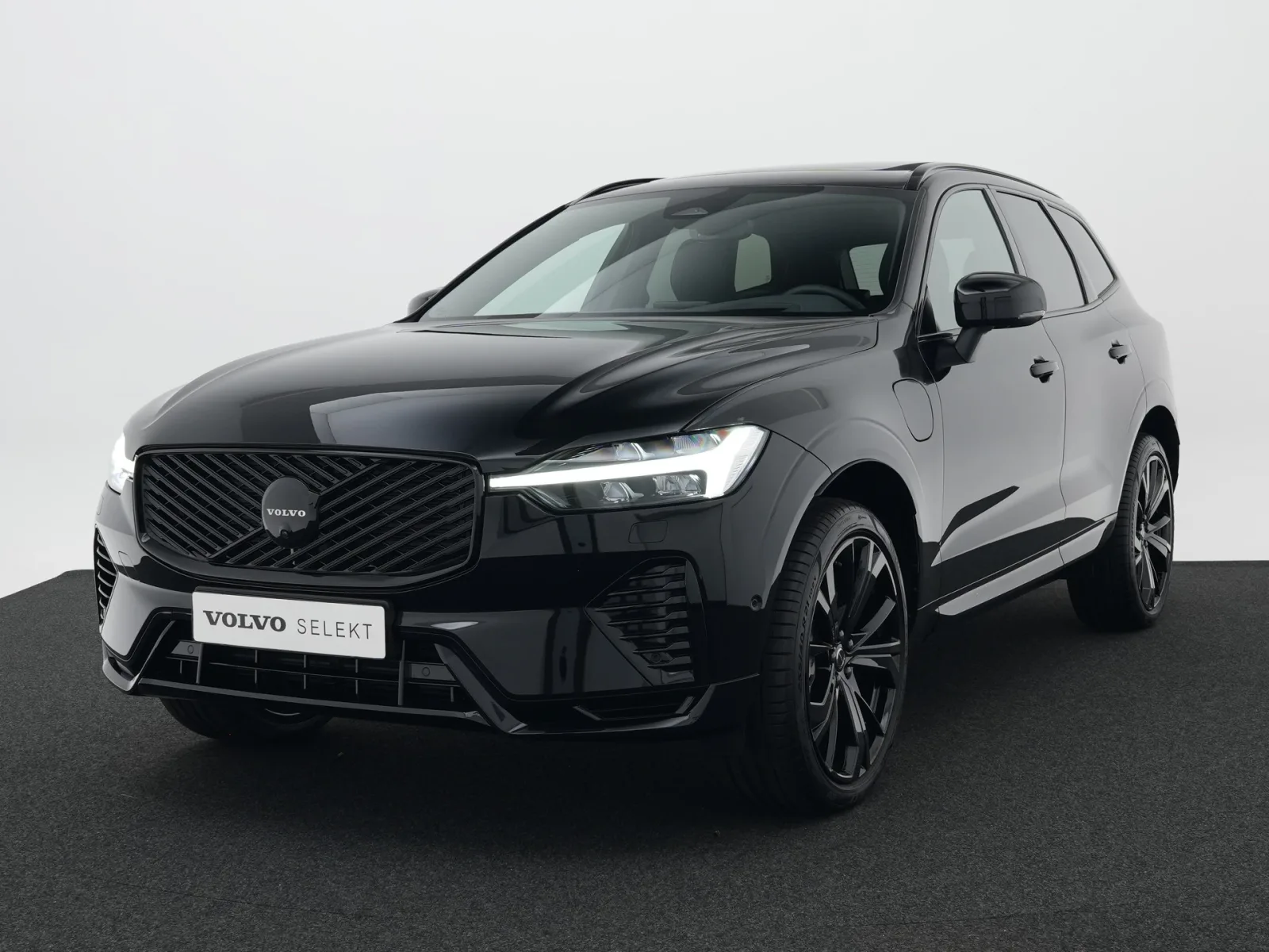 Volvo XC60 (2026) — foto 1