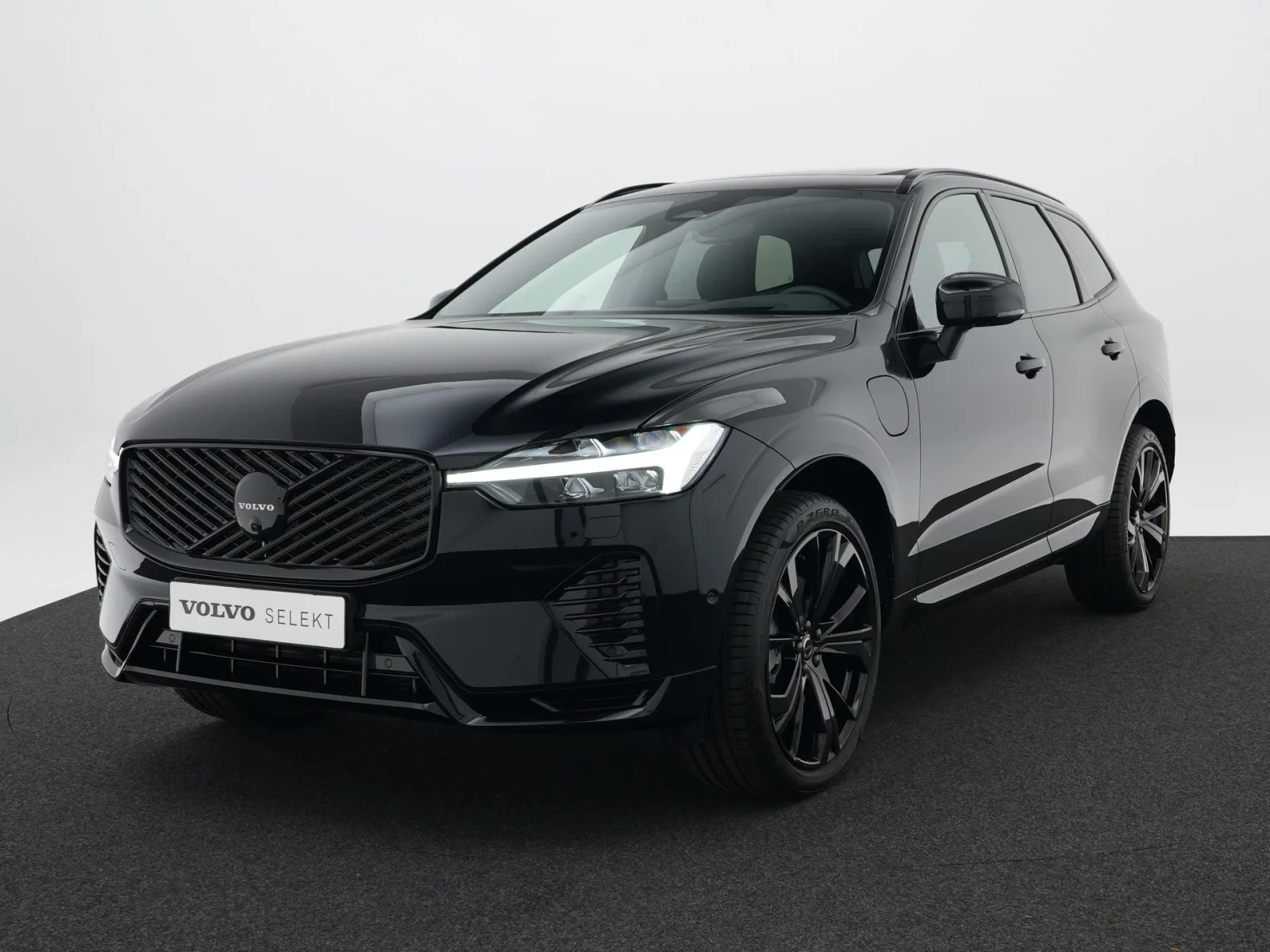 Volvo XC60 (2026) — foto 1