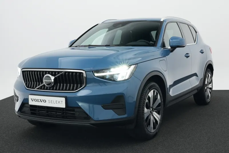 Volvo XC40 (2023)