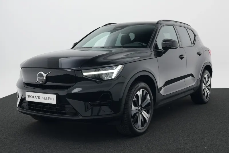 Volvo XC40 (2023)