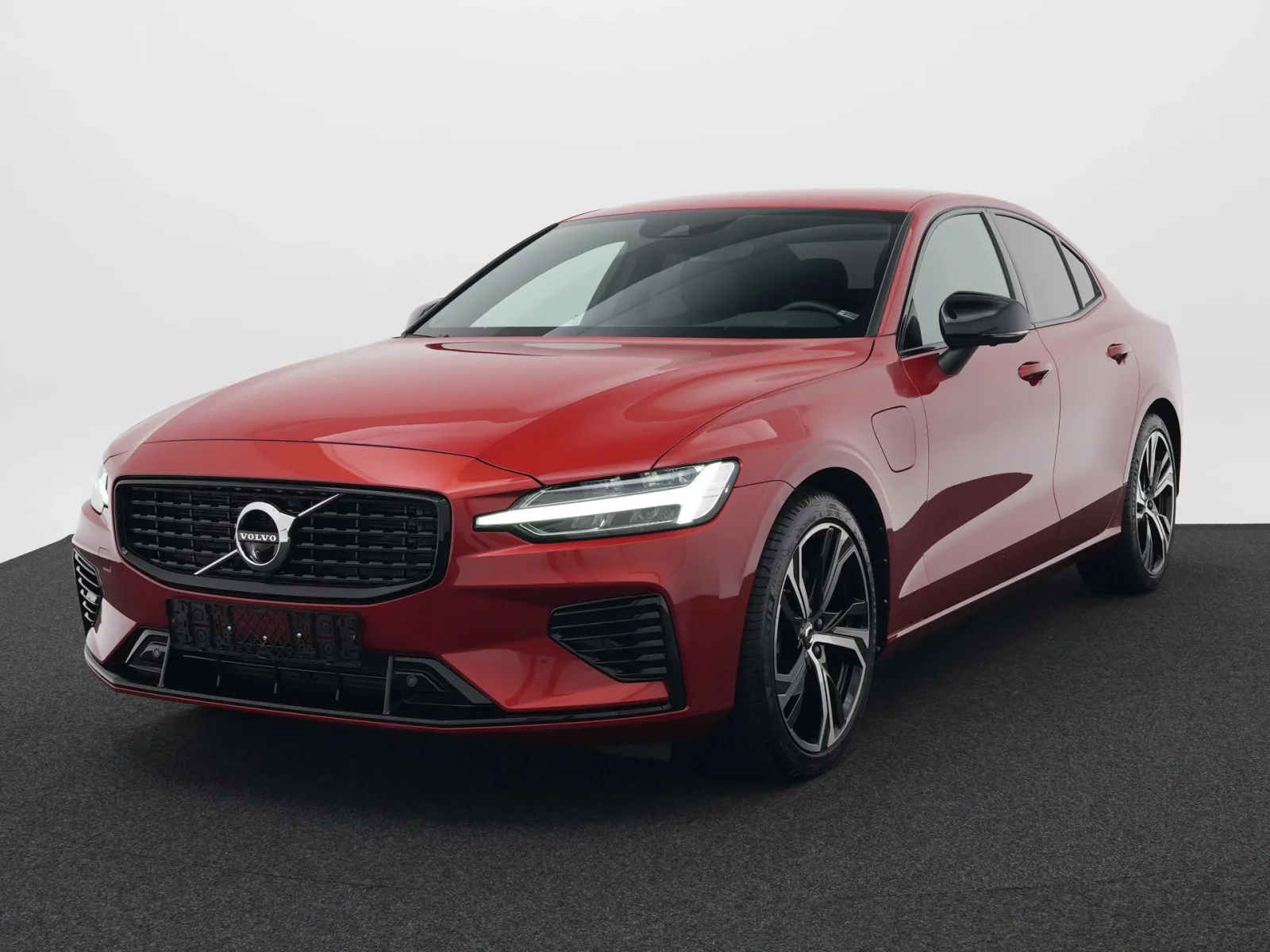 Volvo S60 (2022) — foto 1