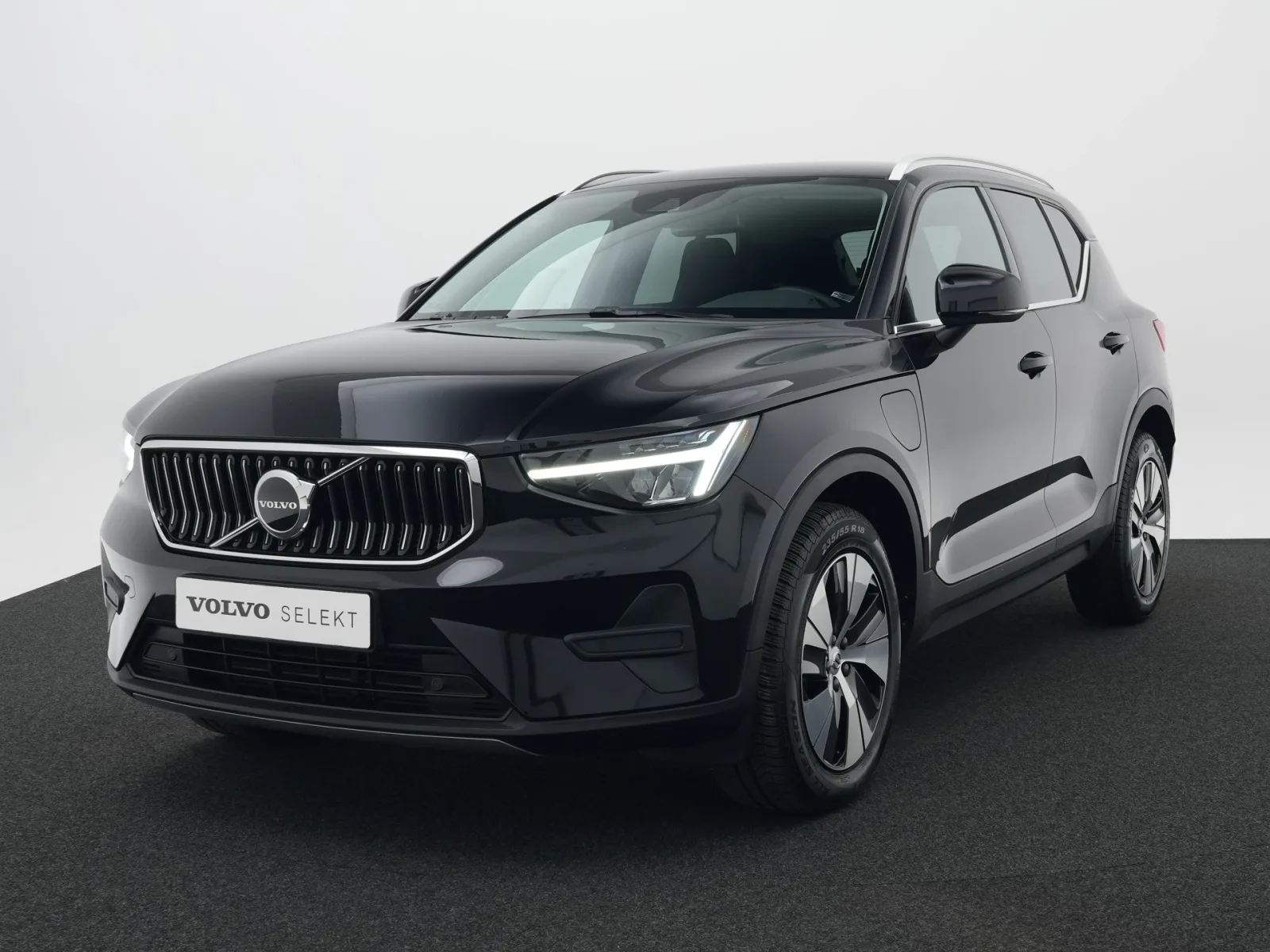 Volvo XC40 (2023) — foto 1