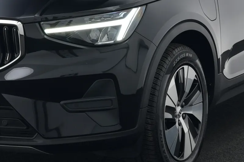 Volvo XC40 (2023)