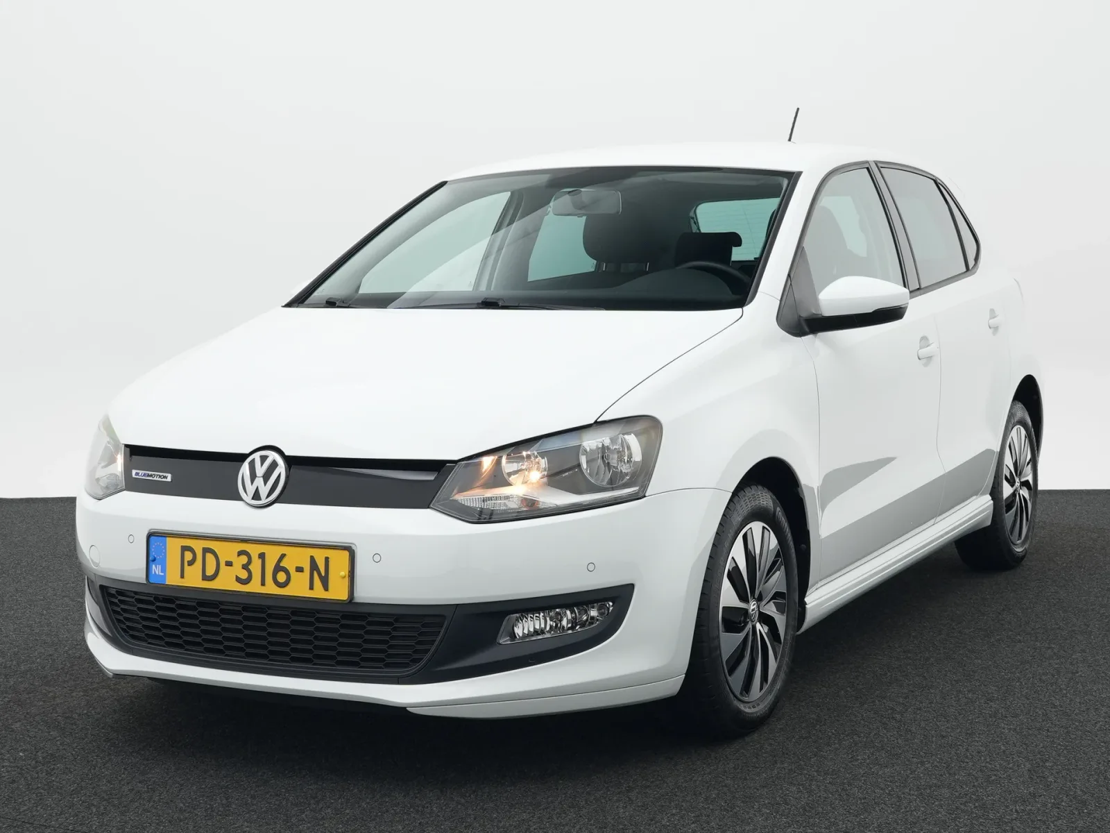 Volkswagen Polo (2017) — foto 1