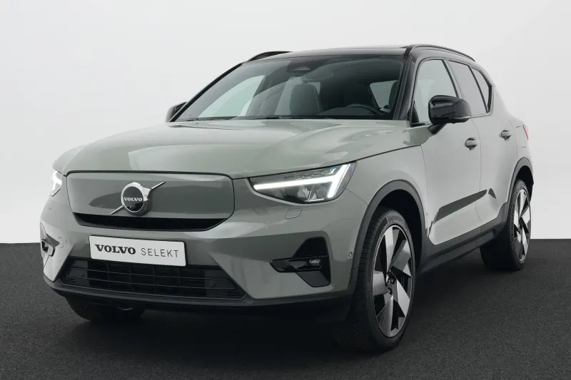 Volvo XC40 (2023)