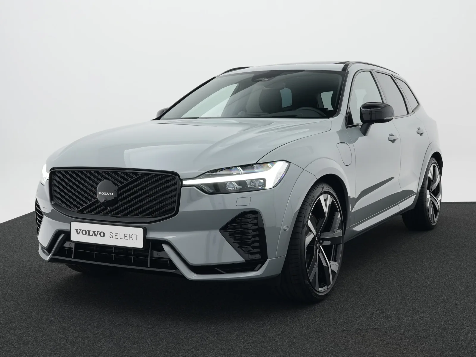 Volvo XC60 (2026) — foto 1