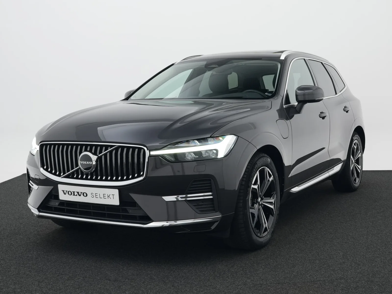 Volvo XC60 (2022) — foto 1