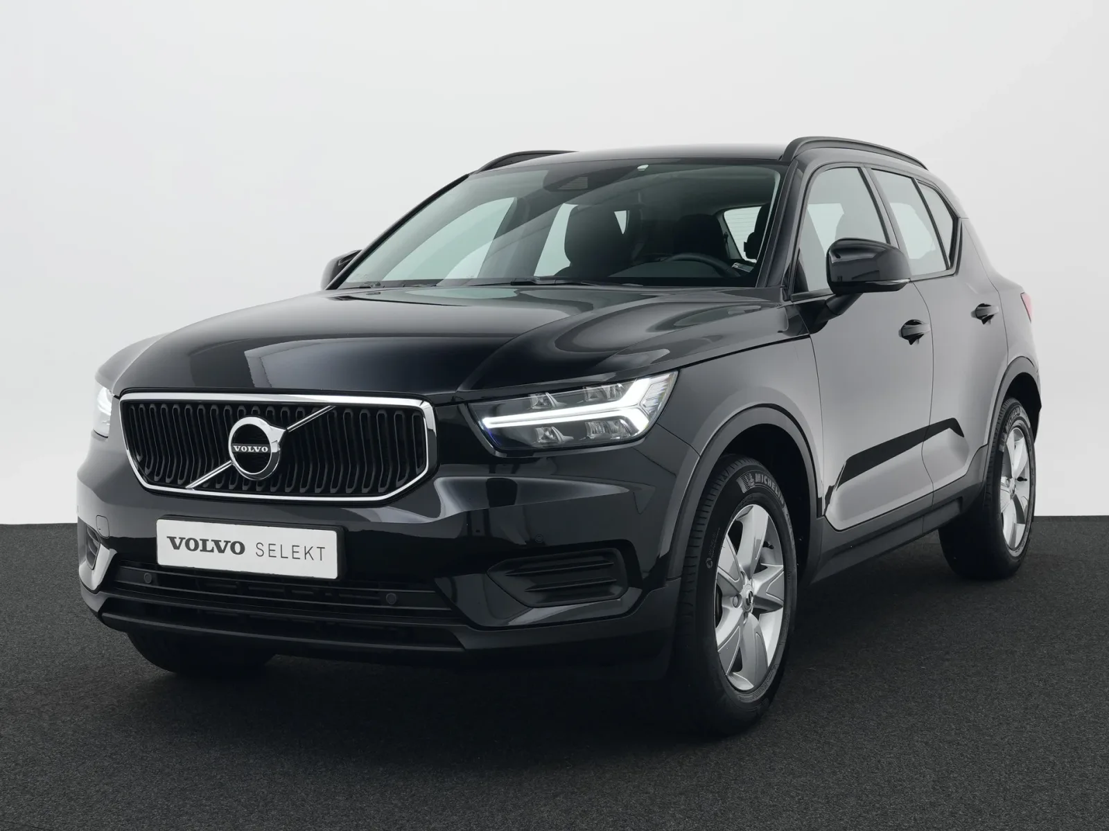 Volvo XC40 (2021) — foto 1