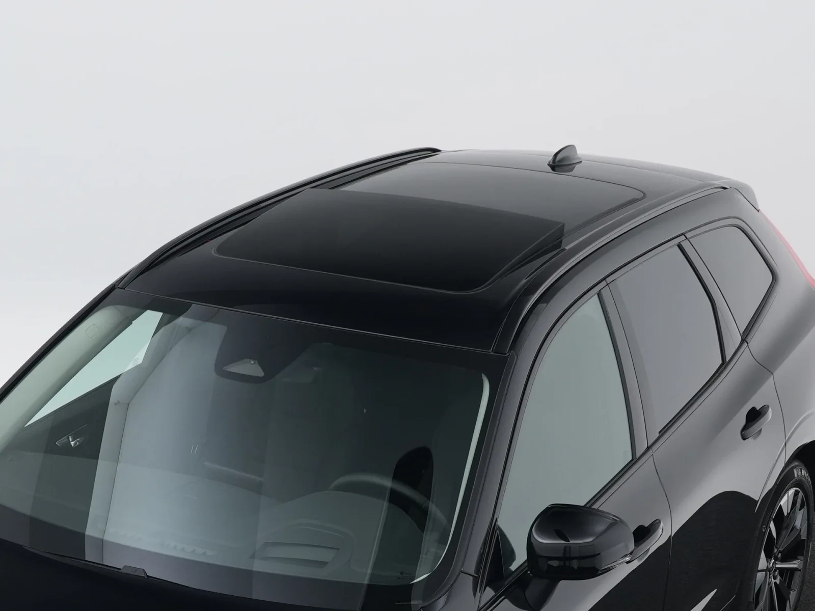 Volvo XC60 (2026) — foto 1