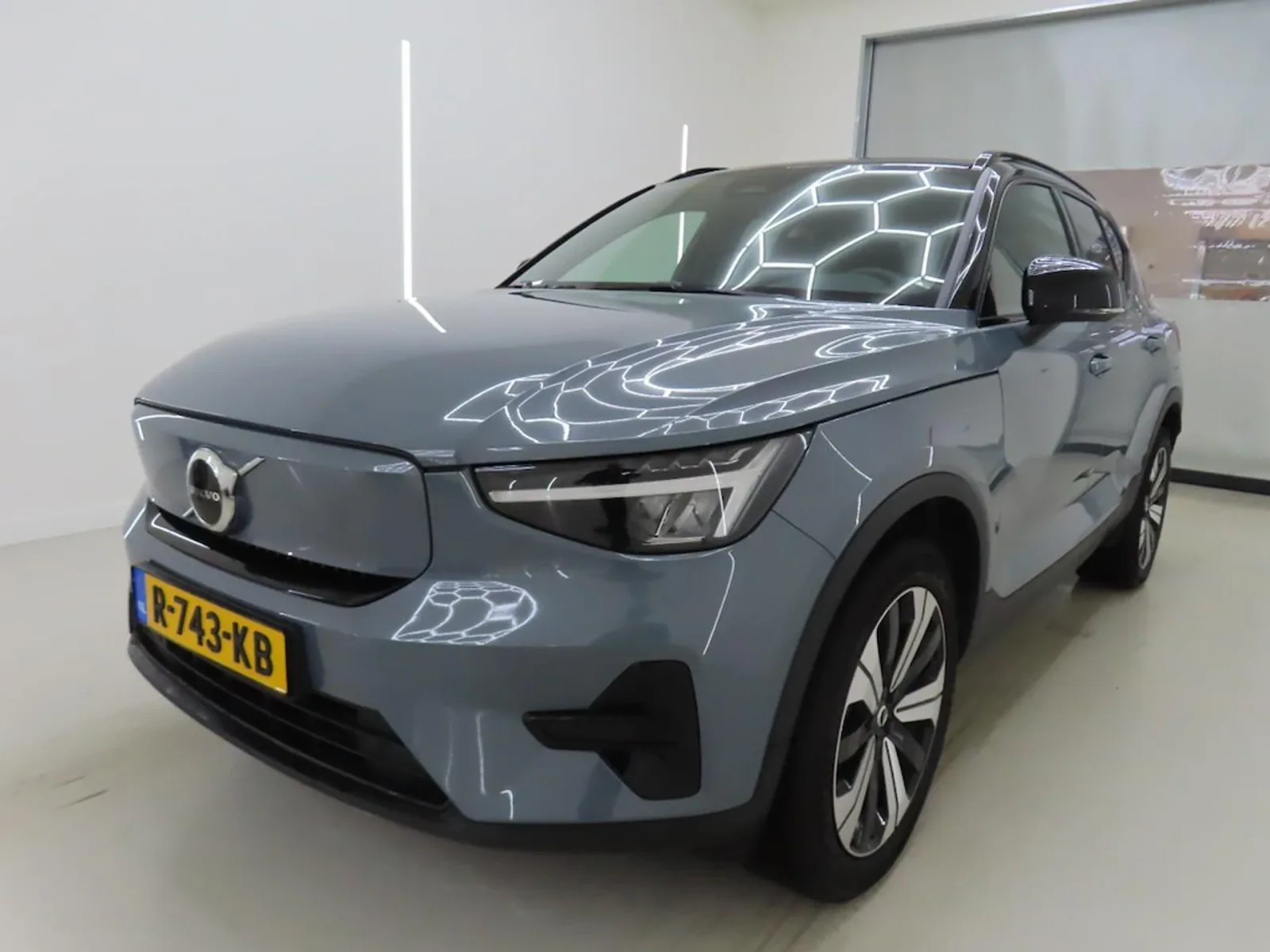 Volvo XC40 (2022) — foto 1