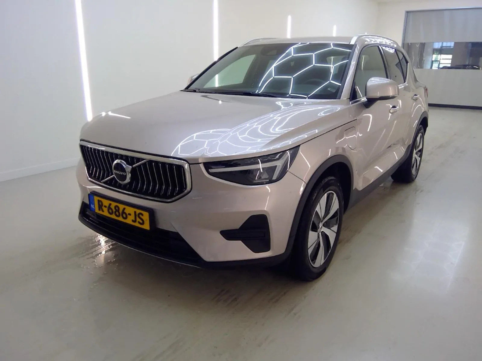 Volvo XC40 (2022) — foto 1