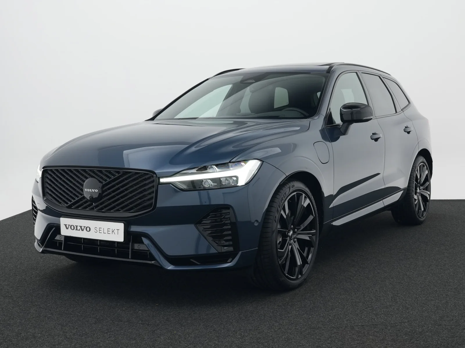 Volvo XC60 (2026) — foto 1