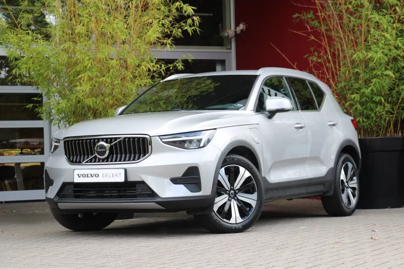 Volvo XC40 (2022)