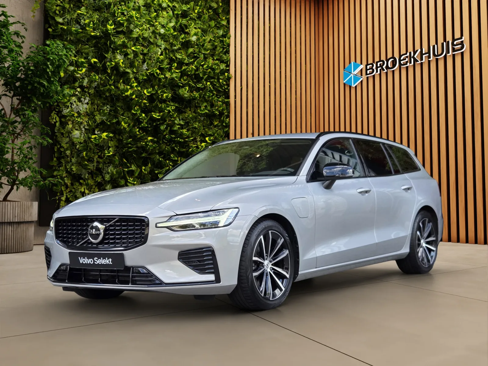Volvo V60 (2024) — foto 1