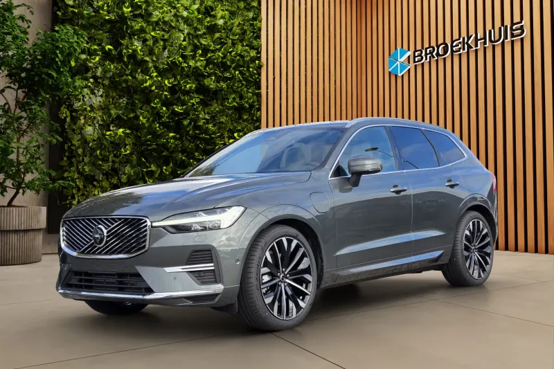 Volvo XC60 (2025)