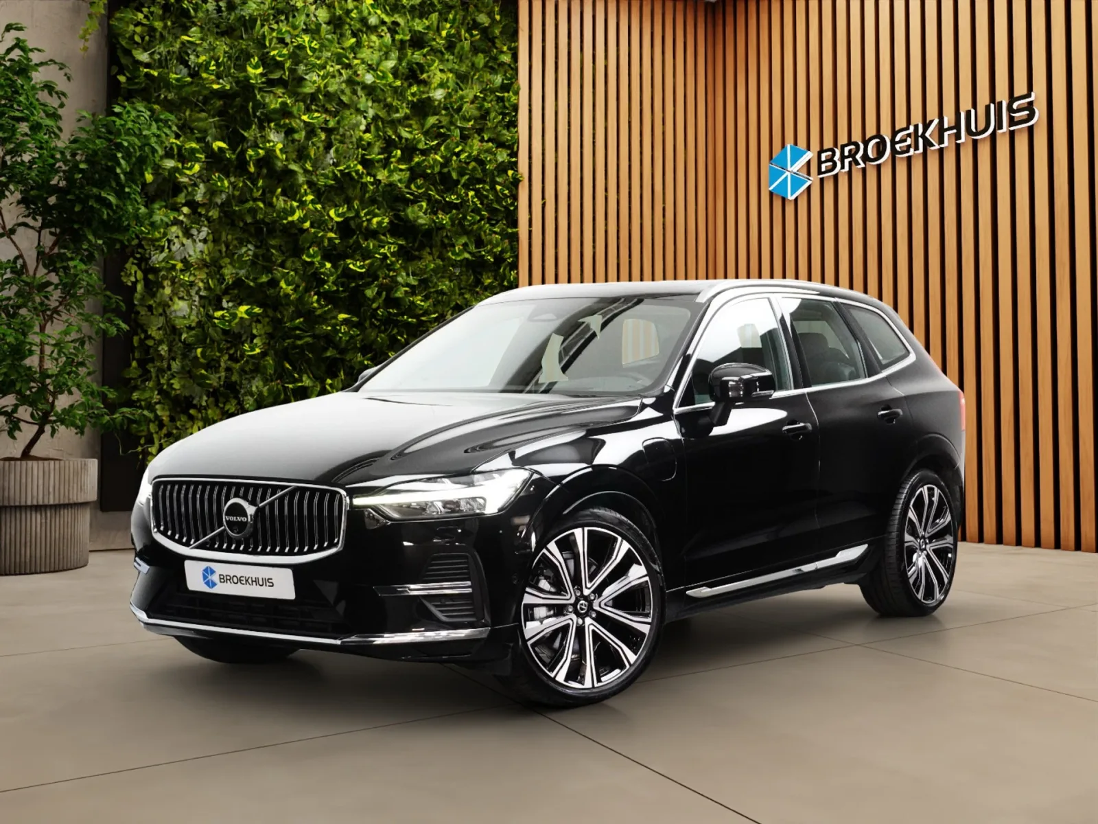 Volvo XC60 (2024) — foto 1