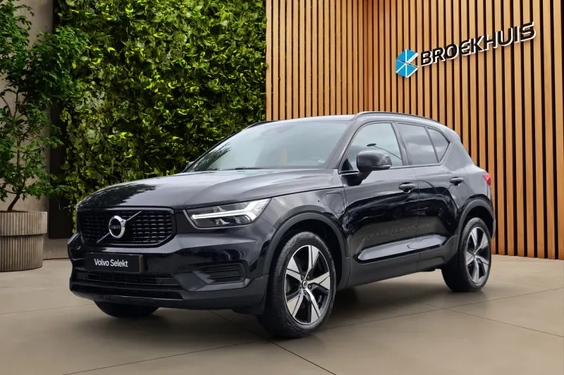 Volvo XC40 (2022)