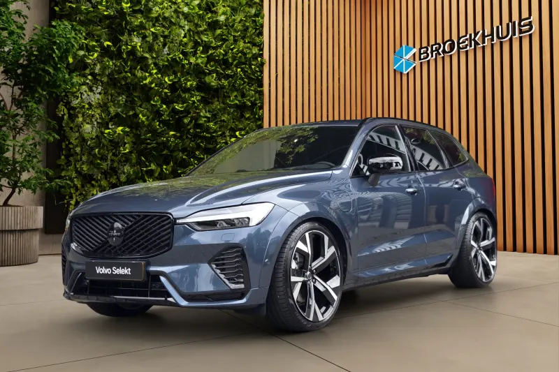 Volvo XC60 (2025)