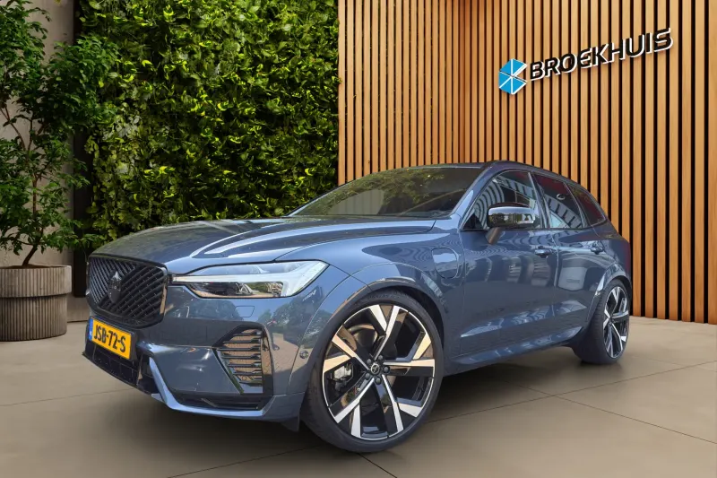 Volvo XC60 (2025)