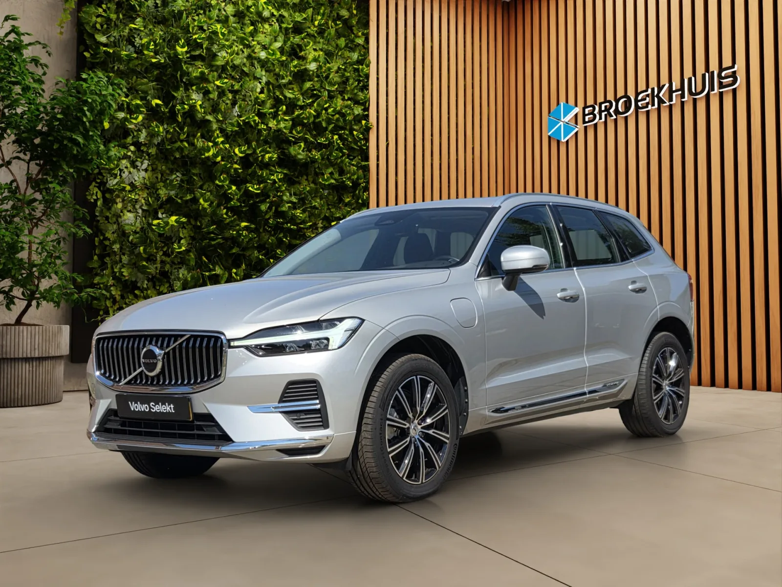 Volvo XC60 (2022) — foto 1