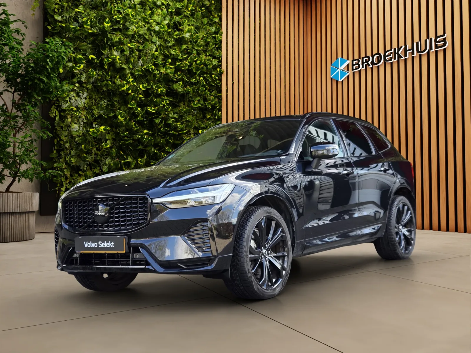 Volvo XC60 (2024) — foto 1