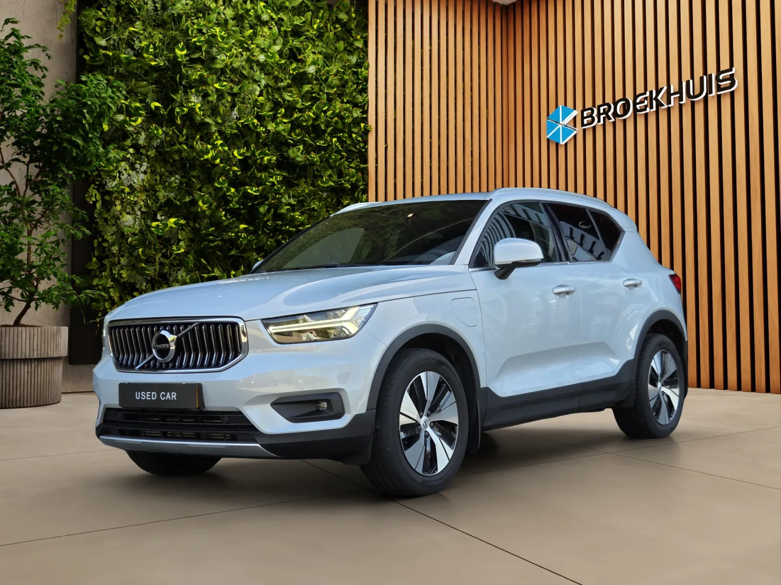Volvo XC40 (2020) — foto 1