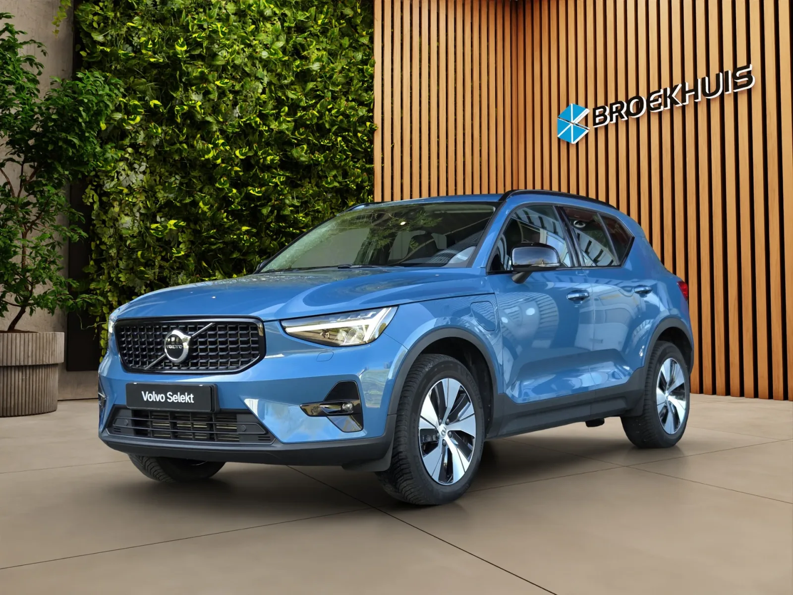 Volvo XC40 (2022) — foto 1