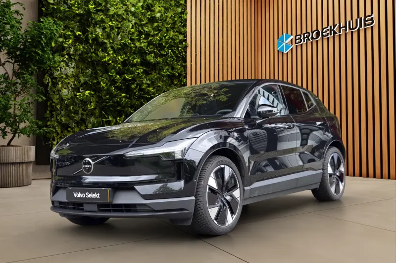 Volvo EX30 (2024)