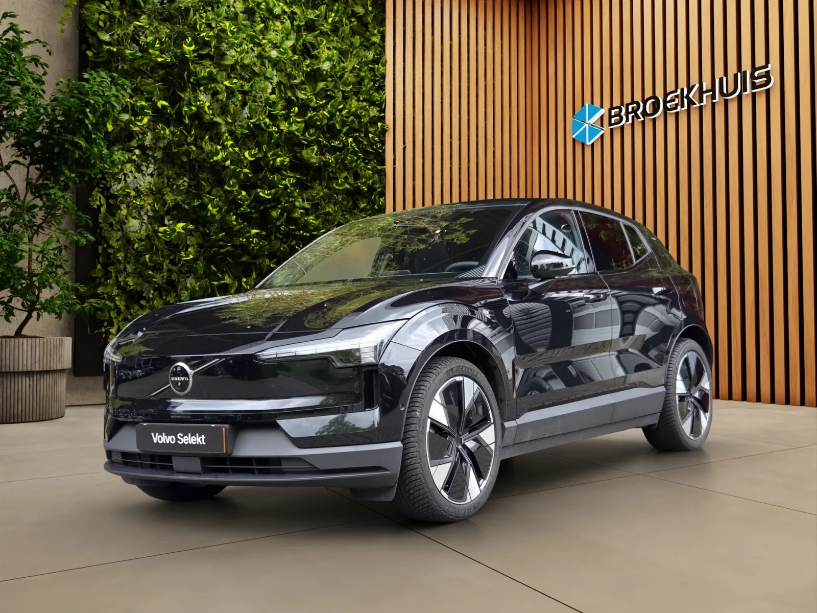 Volvo EX30 (2024) — foto 1