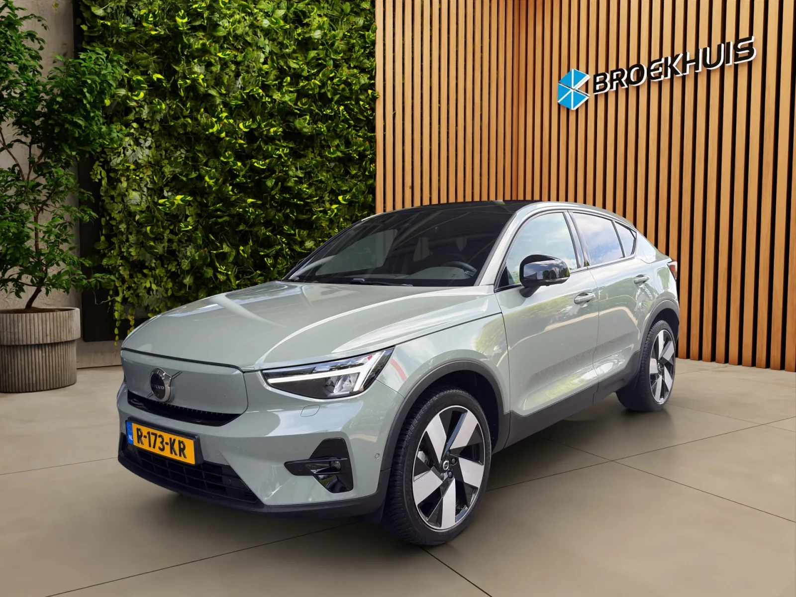 Volvo C40 (2022) — foto 1