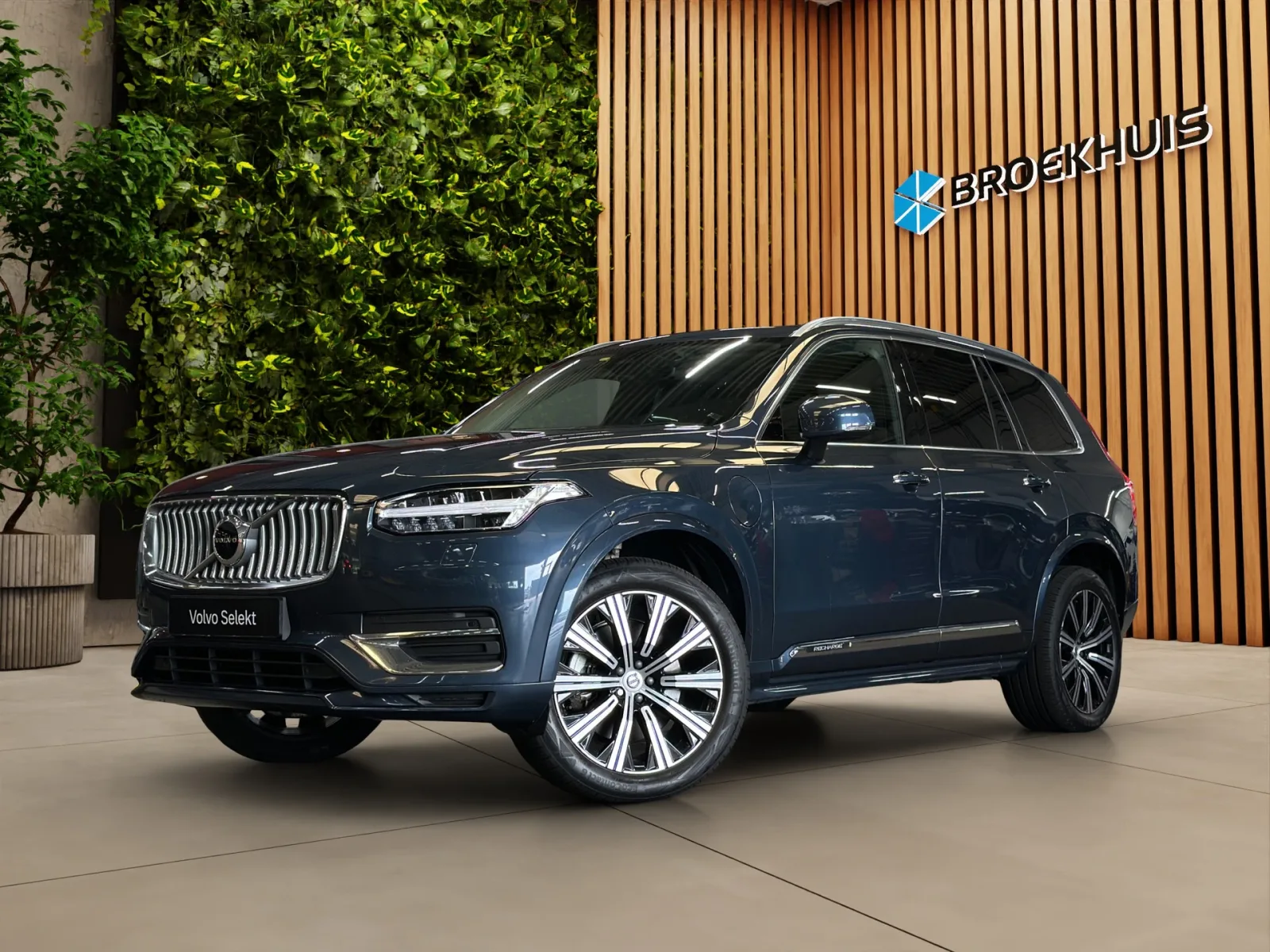 Volvo XC90 (2022) — foto 1