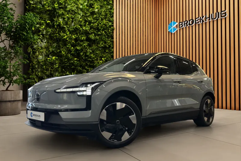 Volvo EX30 (2024)